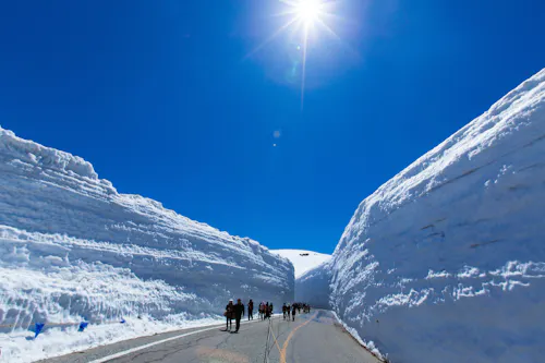 Snow Corridor (Yuki-no-Otani)