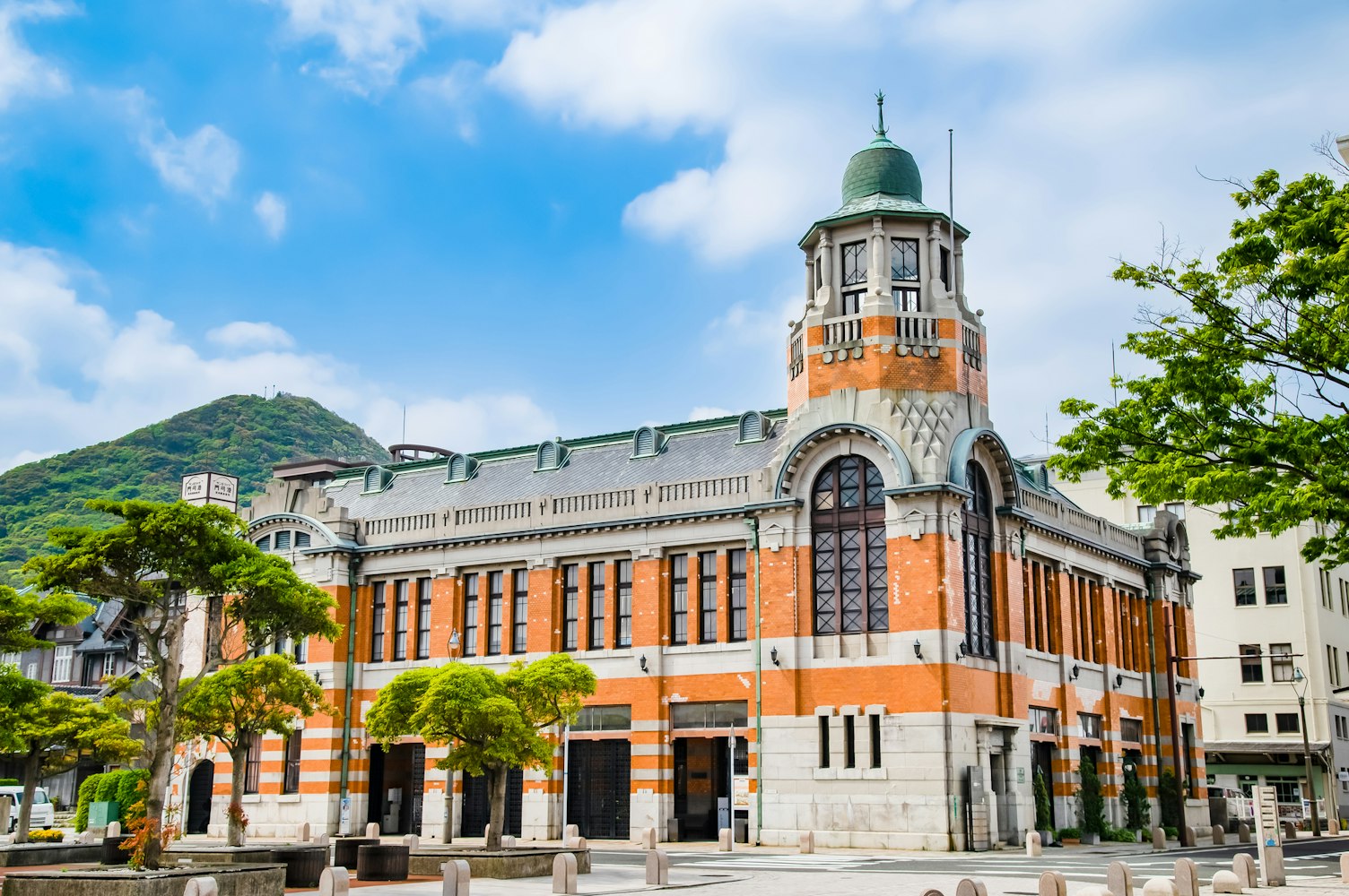 Former Osaka Merchant Marine Building