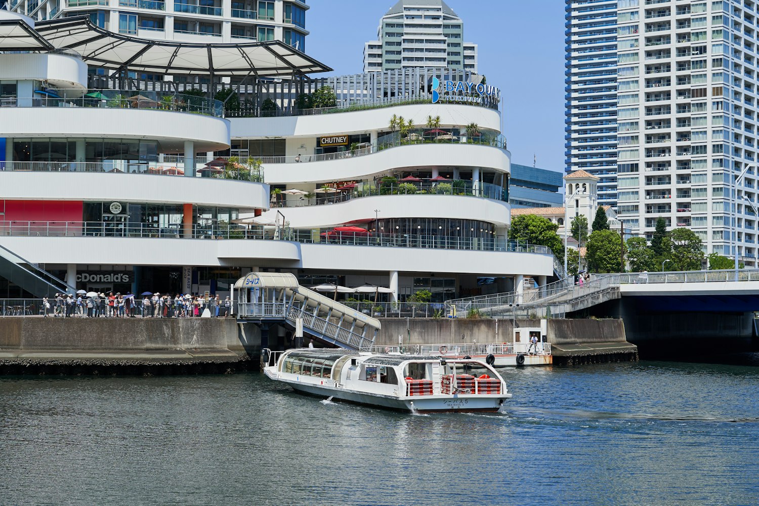 Seabus Yokohama Station East Exit Platform Seabus Yokohama Station East Exit Platform