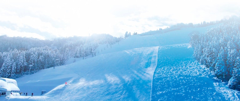Tateyama Sanroku Ski Resort Gokurakuzaka Area