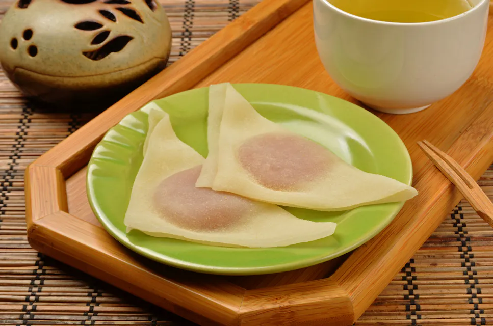 Famous Kyoto's traditional sweets - Yatsuhashi Famous Kyoto's traditional sweets - Yatsuhashi