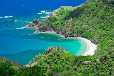 Hatsuneura Beach, Ogasawara
