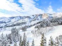 Muikamachi Hakkaisan Ski Resort