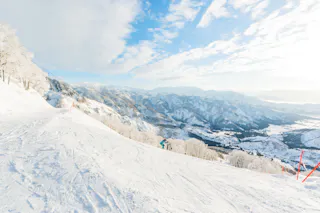 Muikamachi Hakkaisan Ski Resort