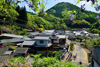 Onta Pottery Village