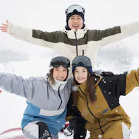 Skiing Skiing