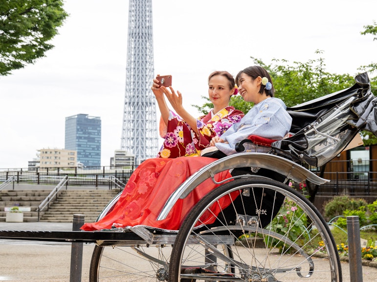 Tokyo Asakusa Rickshaw Sightseeing Tour