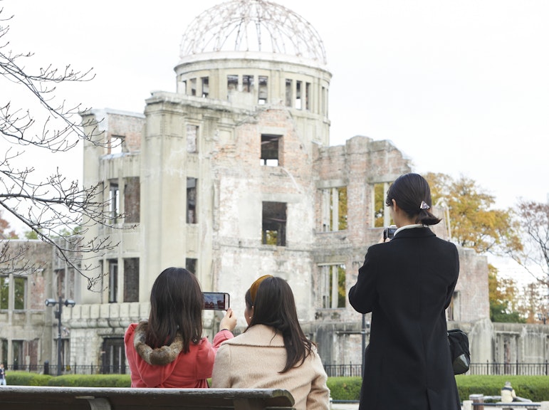 大阪または京都からの広島平和記念ツアー
