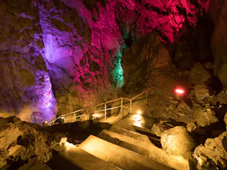 Nippara Limestone Cave, Okutama