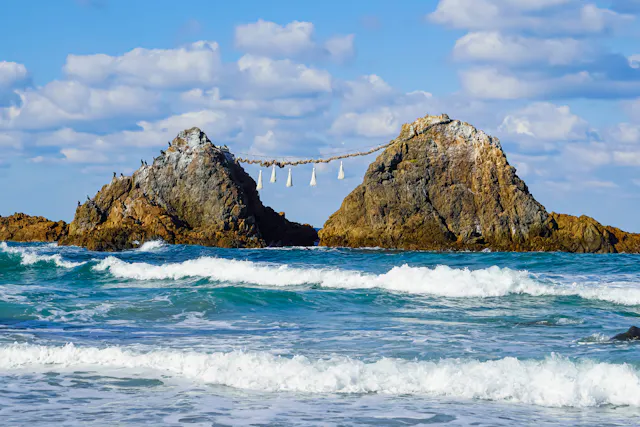 Sakurai Futamigaura's Couple Stones