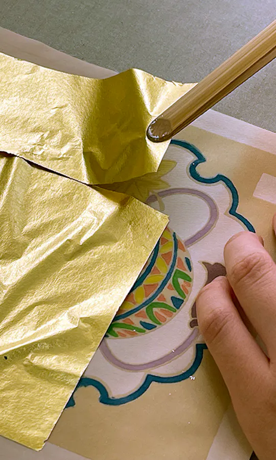 Silk White Fabric Museum & Yuzen Gold Painting Experience Silk White Fabric Museum & Yuzen Gold Painting Experience