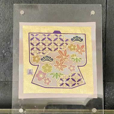 Silk White Fabric Museum & Yuzen Gold Painting Experience Silk White Fabric Museum & Yuzen Gold Painting Experience