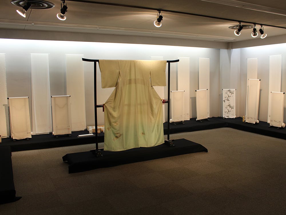 Silk White Fabric Museum & Yuzen Gold Painting Experience