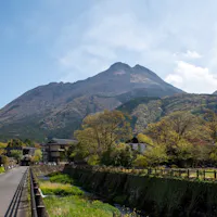 Photograph of Mt. Yufu, a famous mountain in Oita prefecture Photograph of Mt. Yufu, a famous mountain in Oita prefecture
