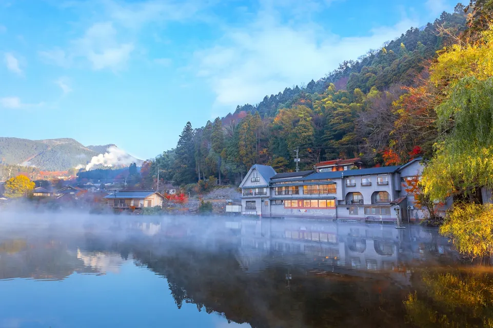 Lake Kinrin is one of the representative sightseeing spots in the Yufuin area, situated at the foot of Mount Yufu Lake Kinrin is one of the representative sightseeing spots in the Yufuin area, situated at the foot of Mount Yufu