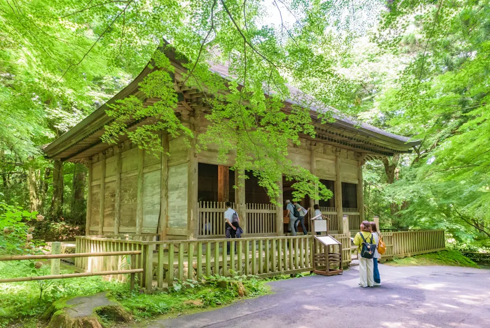 Oido Covered Hall, Chuson-ji, Hiraizumi Temple Oido Covered Hall, Chuson-ji, Hiraizumi Temple