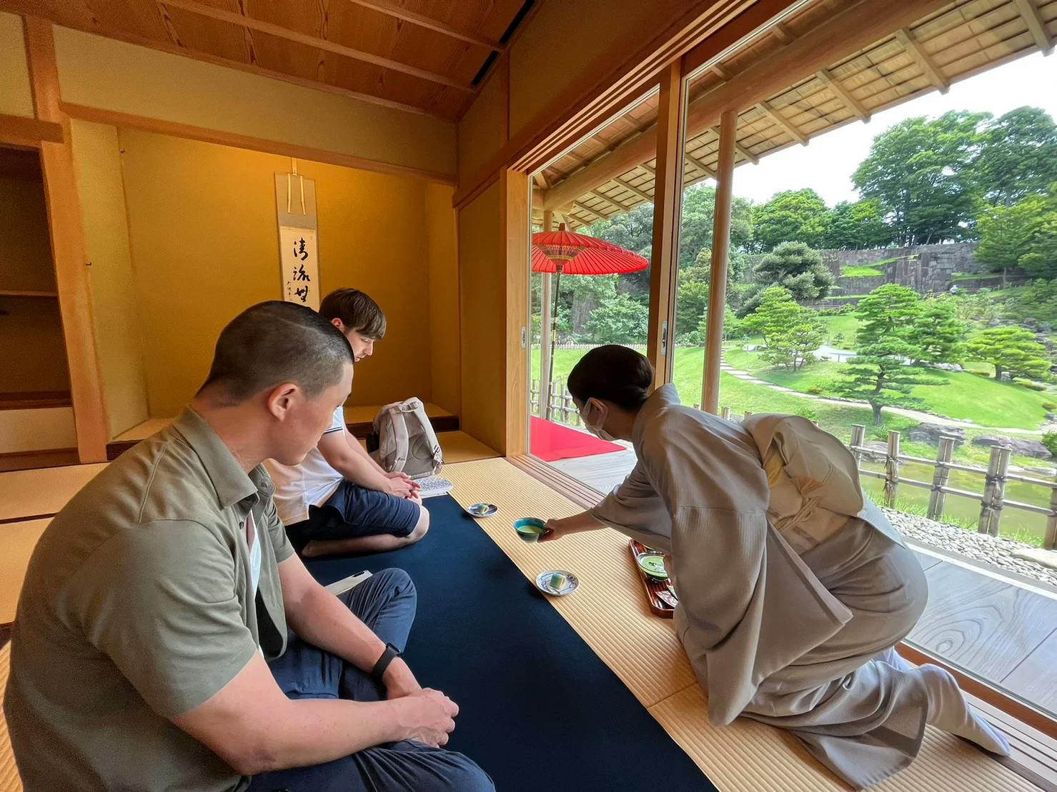 1-Day Tour from Kanazawa: Samurai, Matcha, Gardens and Geisha
