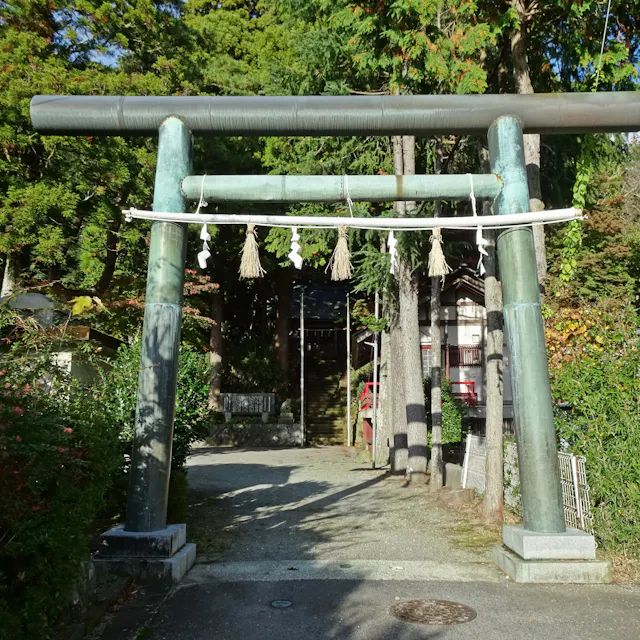 Suwa Shrine Hakone torii gate Stone torii gate and shrine approach at Suwa Shrine in Sengokuhara, Hakone.