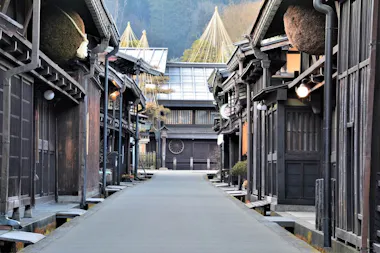 Takayama and Shirakawa-go Tour