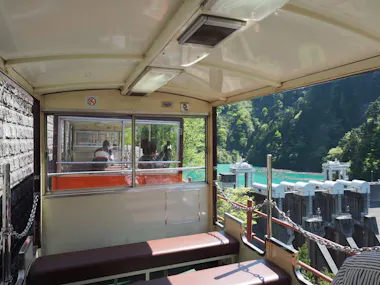 Kurobe Gorge and Unazuki Onsen Tour