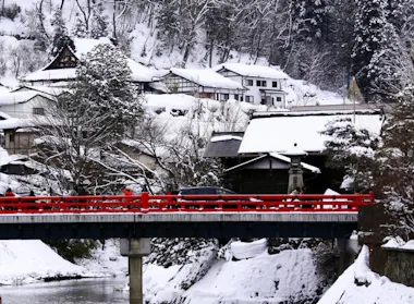 Takayama and Shirakawa-go Tour