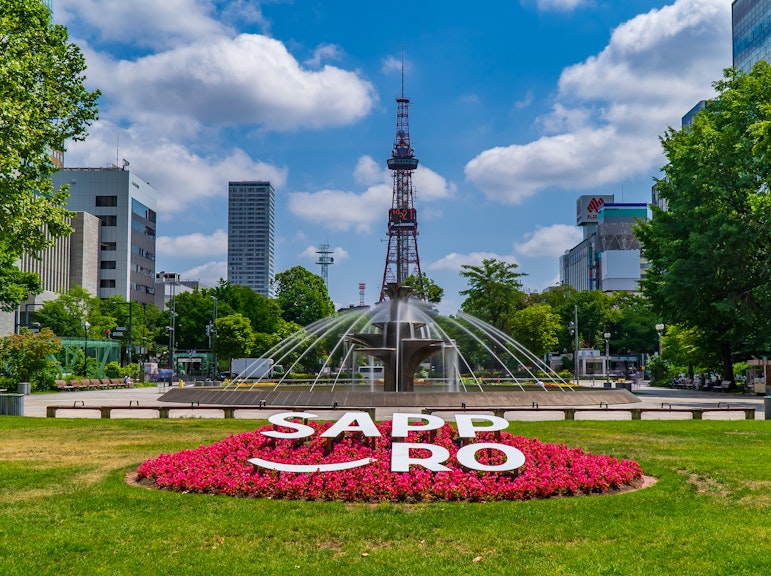 札幌発1日ツアー:頭大仏、札幌名所、日本酒テイスティング