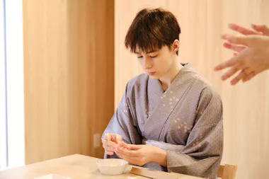 Tea Ceremony with Sakura Sweets Making