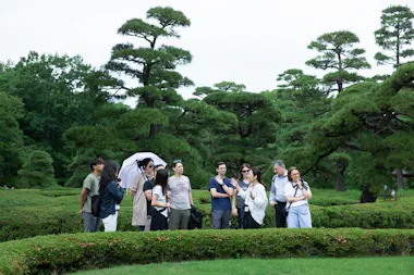 Imperial Palace East Garden and Edo Castle Walking Tour