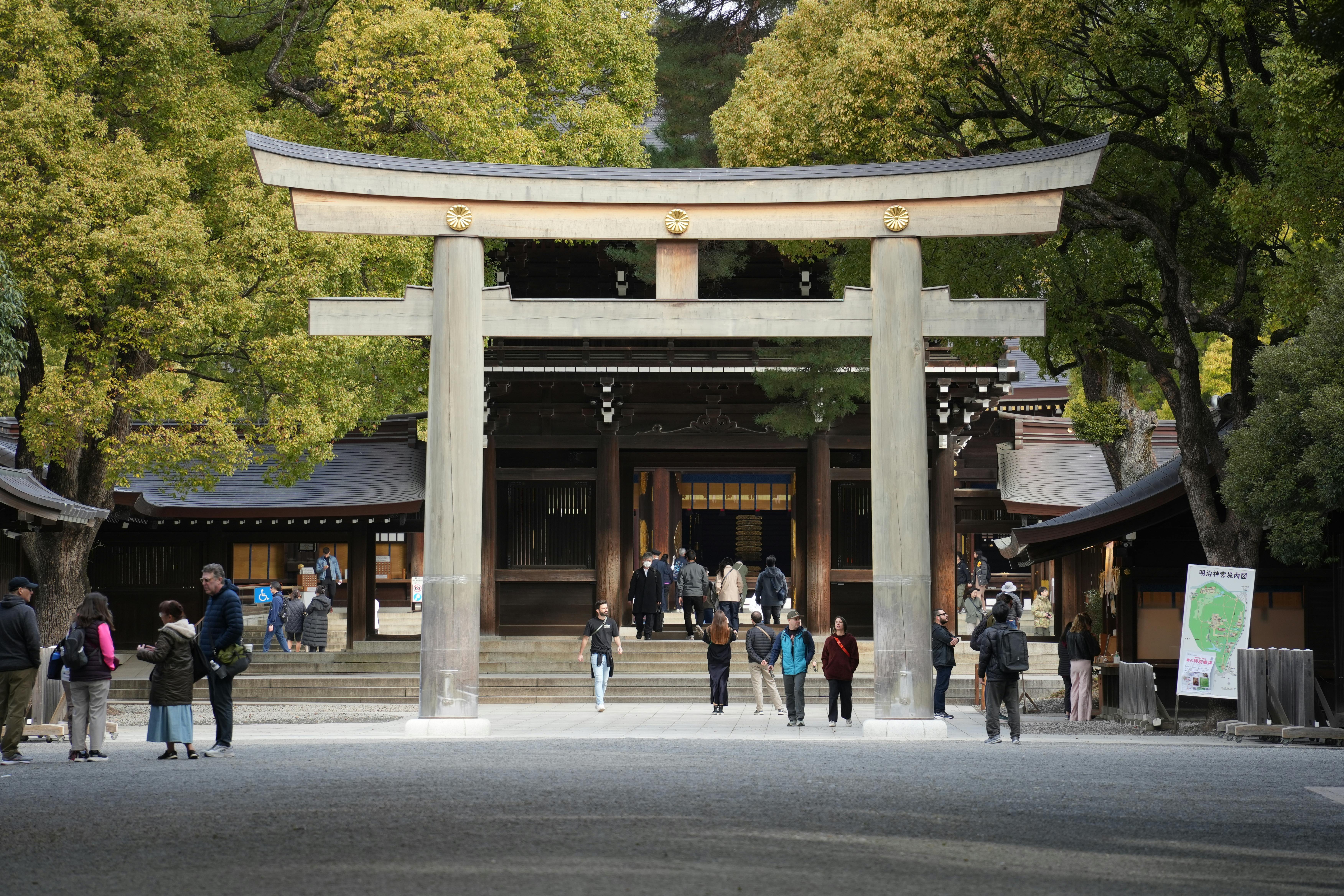 Full Tokyo: Meiji Shrine, Imperial Palace, Akihabara, Senso-ji & Skytree