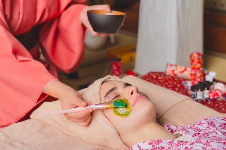 Osaka: Matcha Facial Pack & Head Spa at the Temple (90-min)