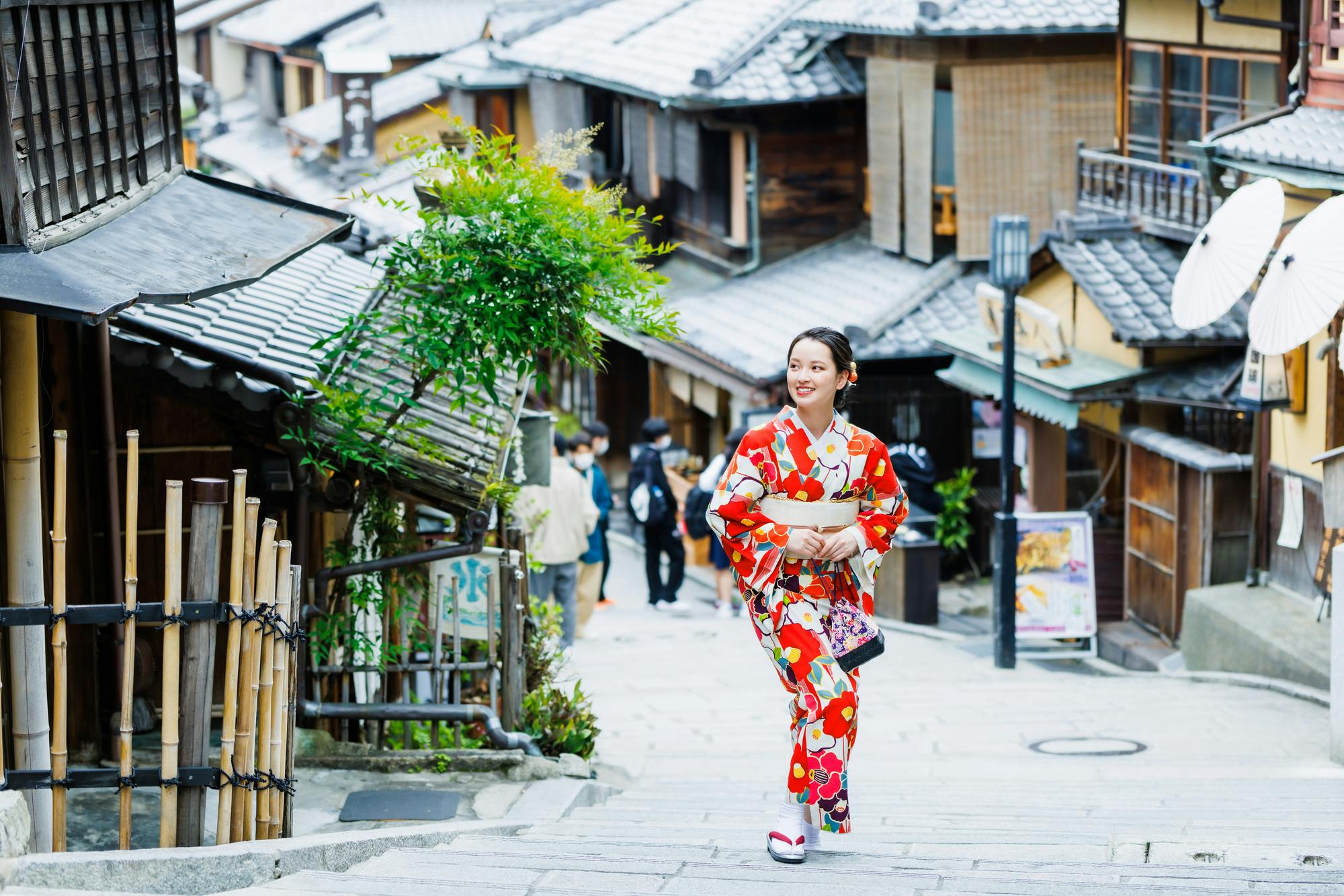 Private Kyoto Early Bird English Tour: Gion (Geisha) & Higashiyama