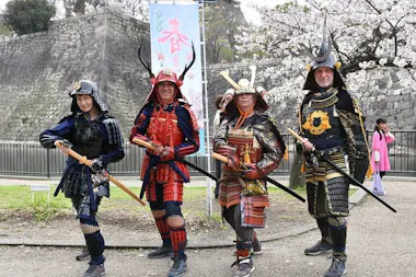 Osaka Castle Private Samurai Tour