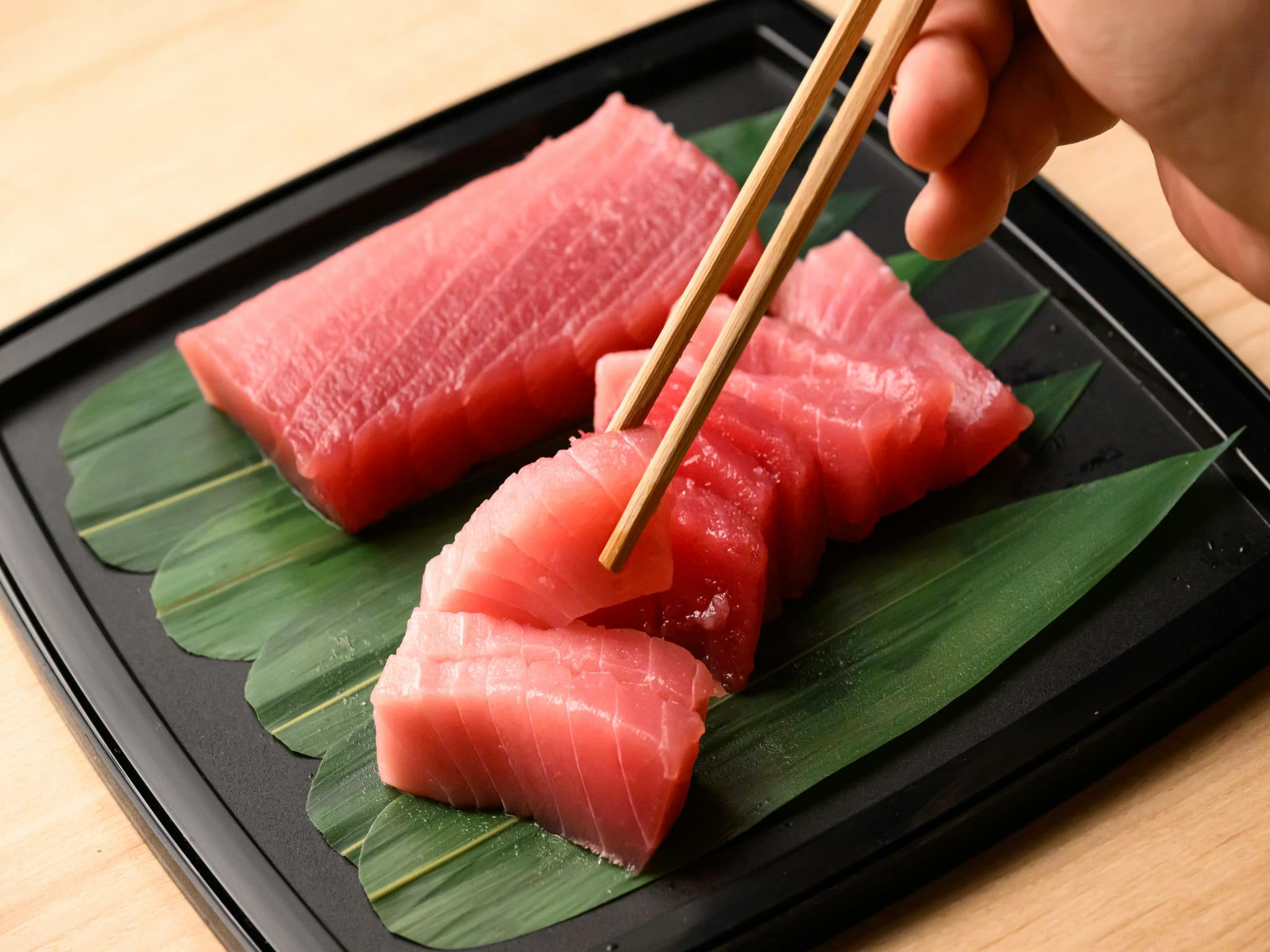 Tsukiji Fish Market Food Culture Tour and Sushi Making Class