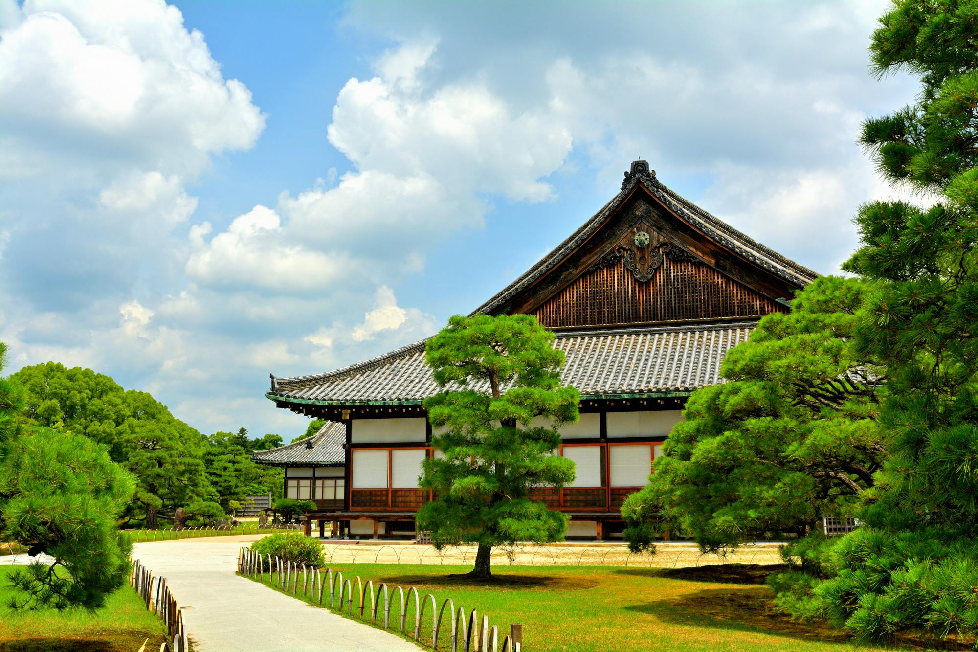 Kyoto: Nijo Castle World Heritage Guided Tour with Admission