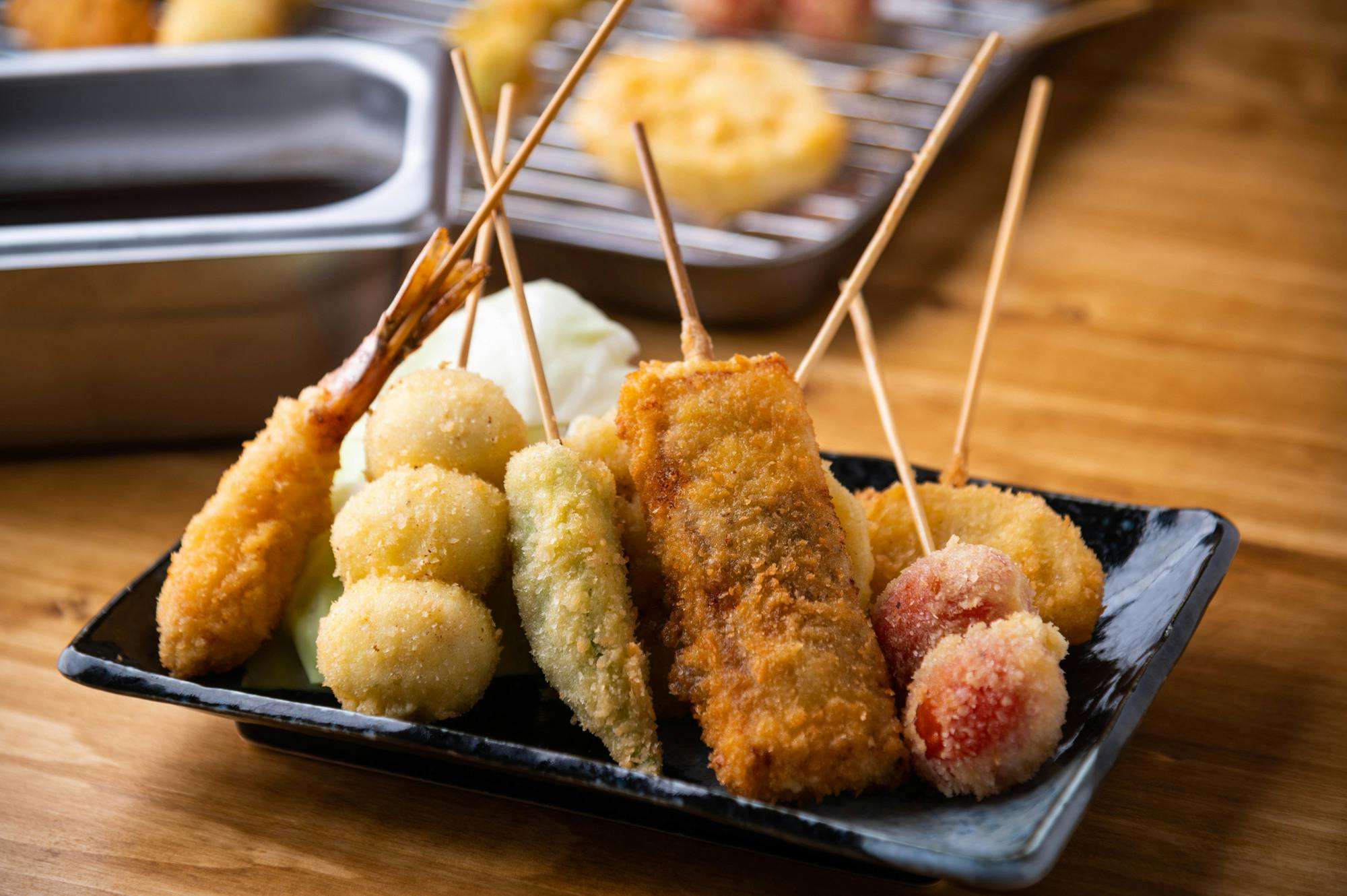 Tokyo: Shibuya Food Tour with 15 Dishes at 4 Eateries