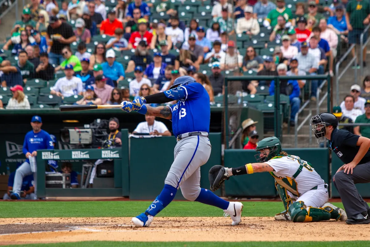 Japanese Baseball vs. MLB Japanese Baseball vs. MLB