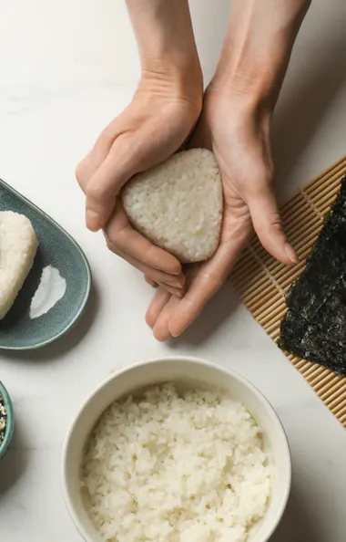 Making Onigiri Making Onigiri