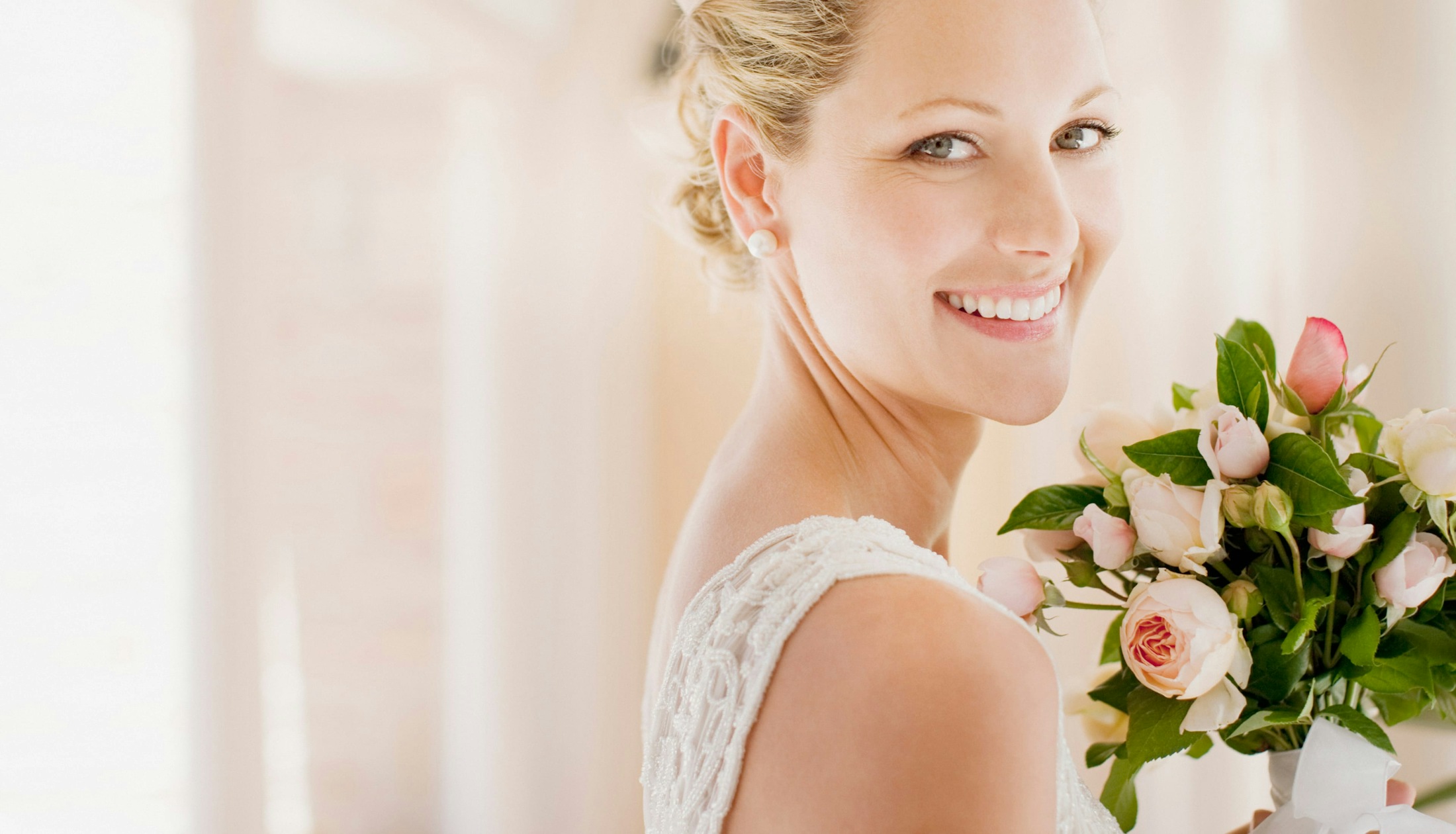 A bride holding a bouquet