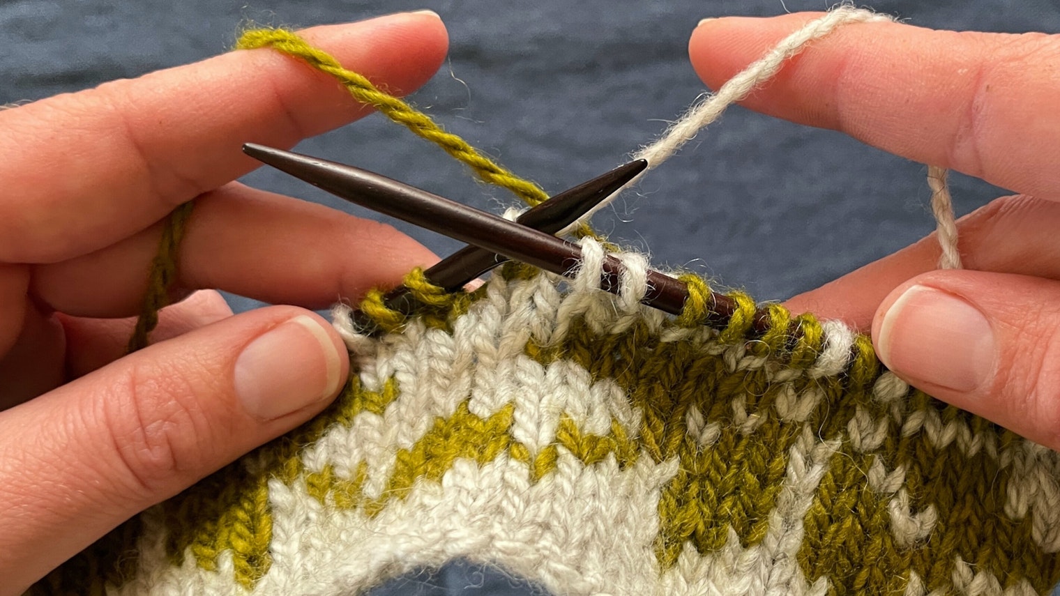 hands knitting colorwork