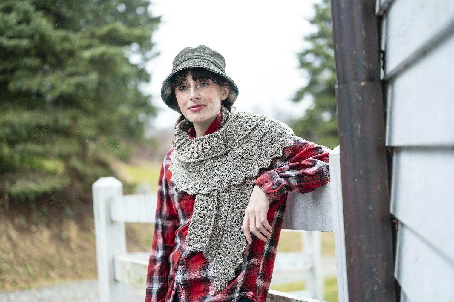 Think bold when pairing something with a single-color, like wearing the Grand Picot Scarf over a bright flannel shirt.
