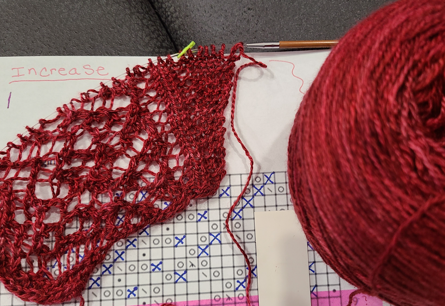 Julias Pyrope Shawlette work-in-progress photo.