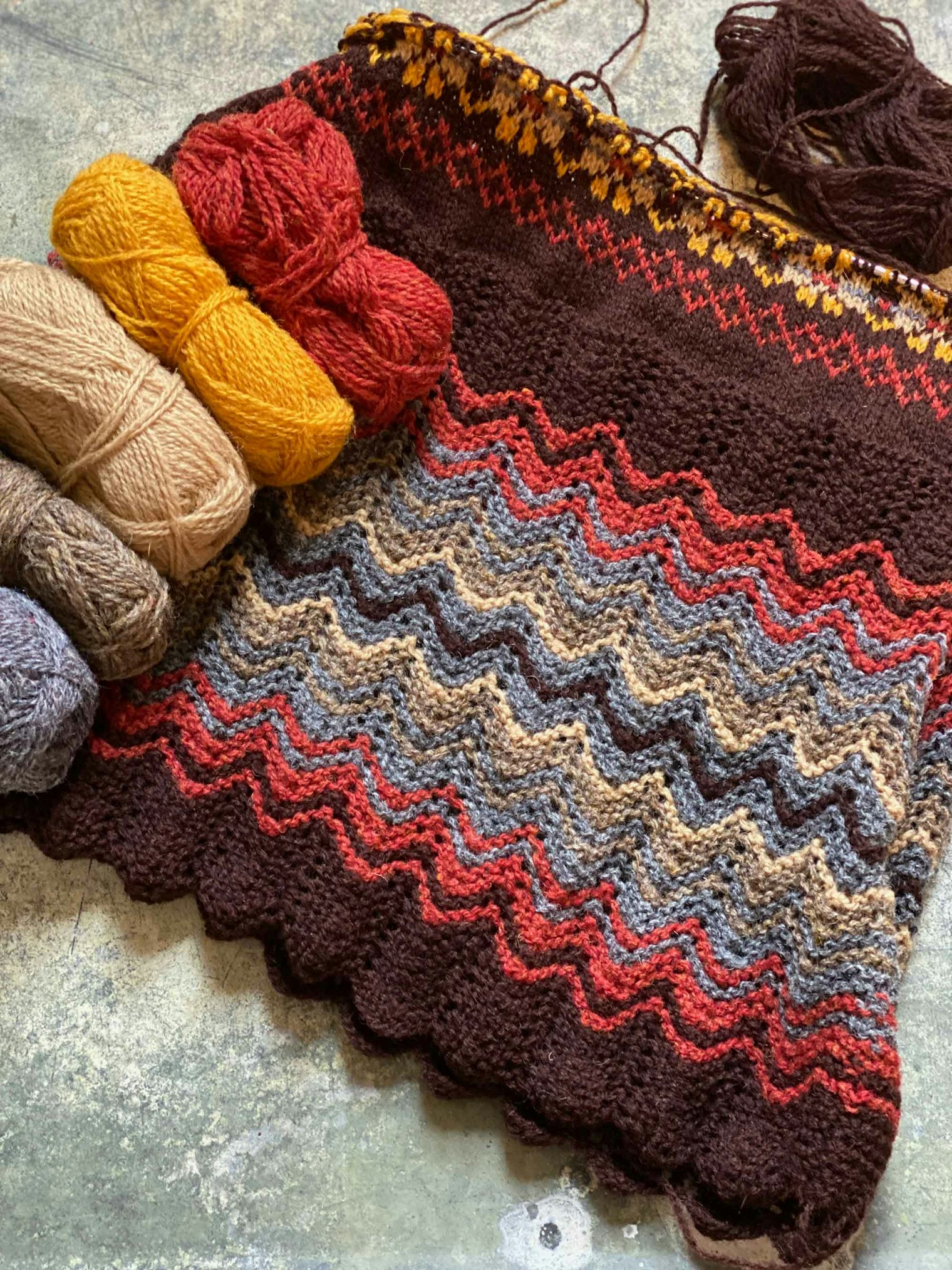 A project that incorporates Hairst on Gudrun’s needles.