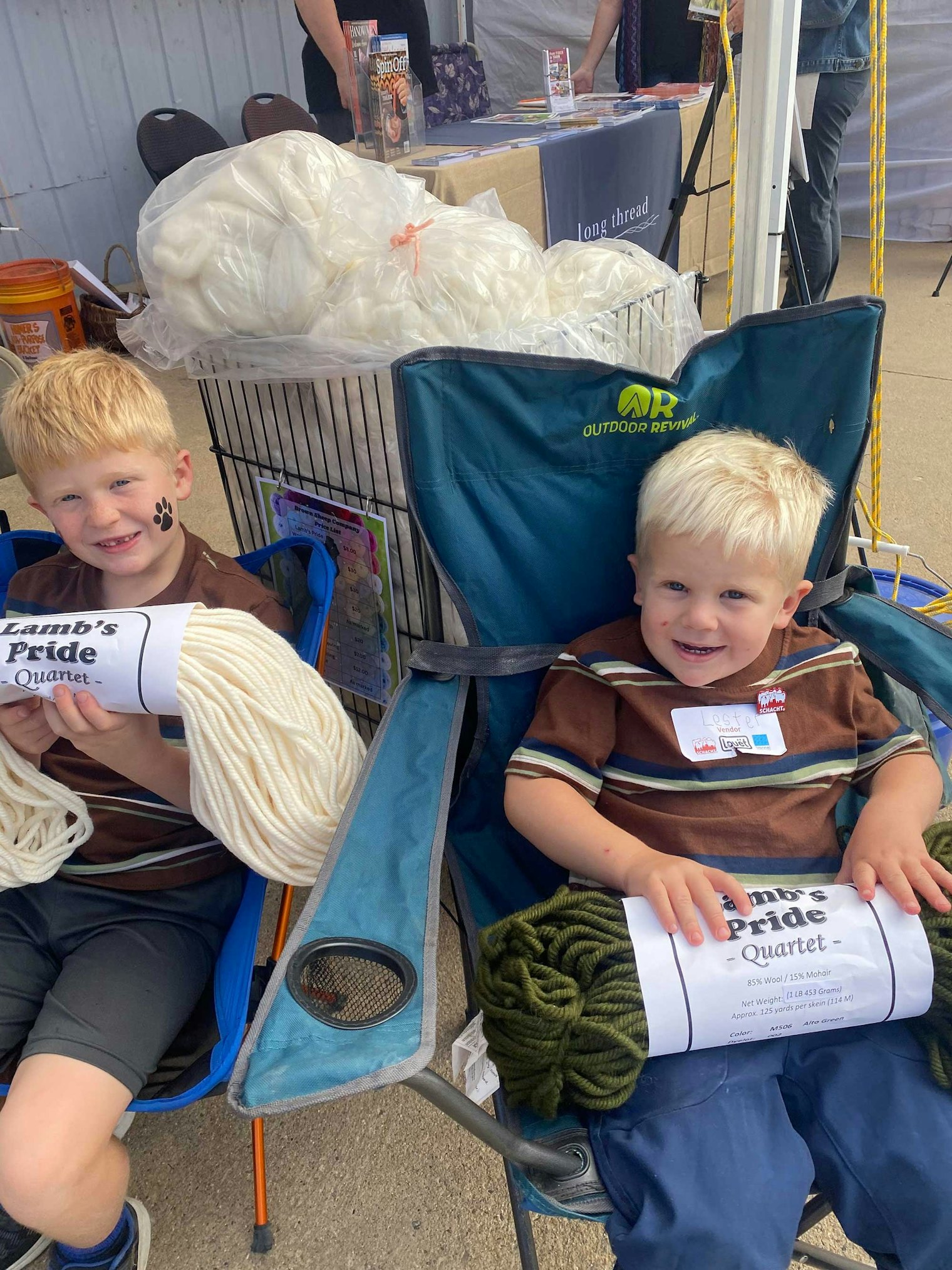 Andrew and Brittany’s yarn-show helpers.