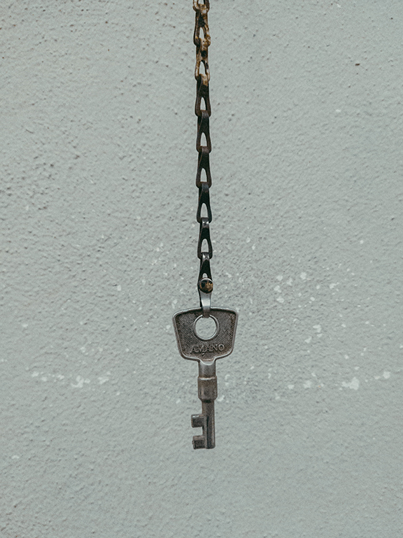 Dangling Lock Box Key