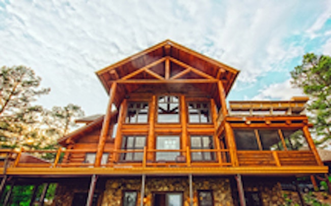 Luxurious Cabin Good for A Cellular Security Camera.