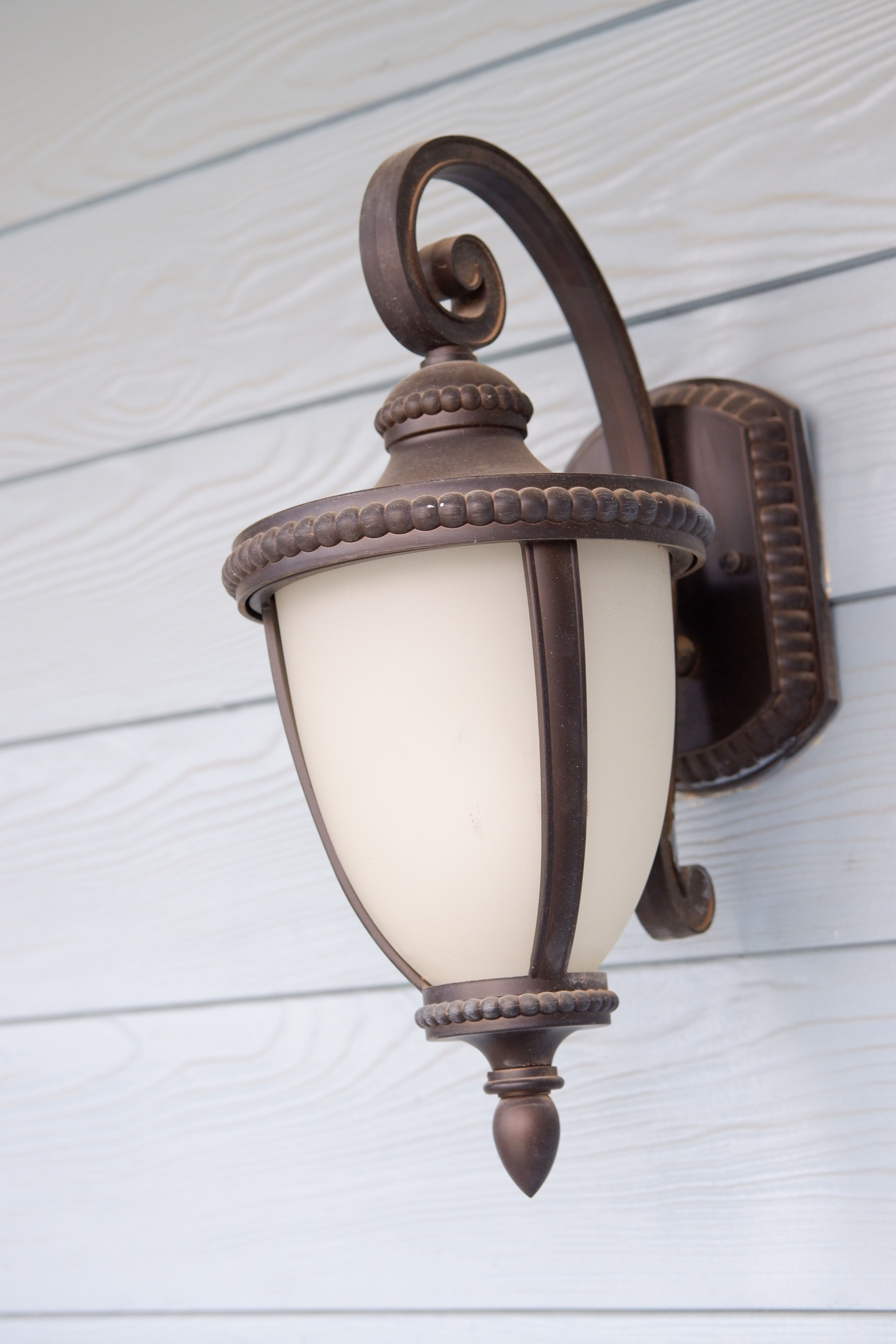 motion detector porch light with camera