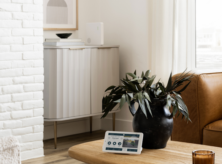alarm panel and hub on table