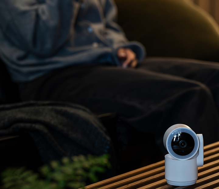 Cove Indoor Cam on table in dim room
