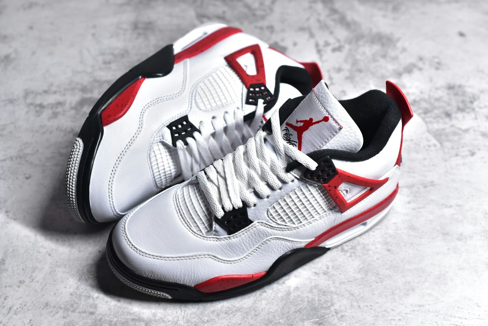 Air Jordan 4 Retro 'Red Cement'