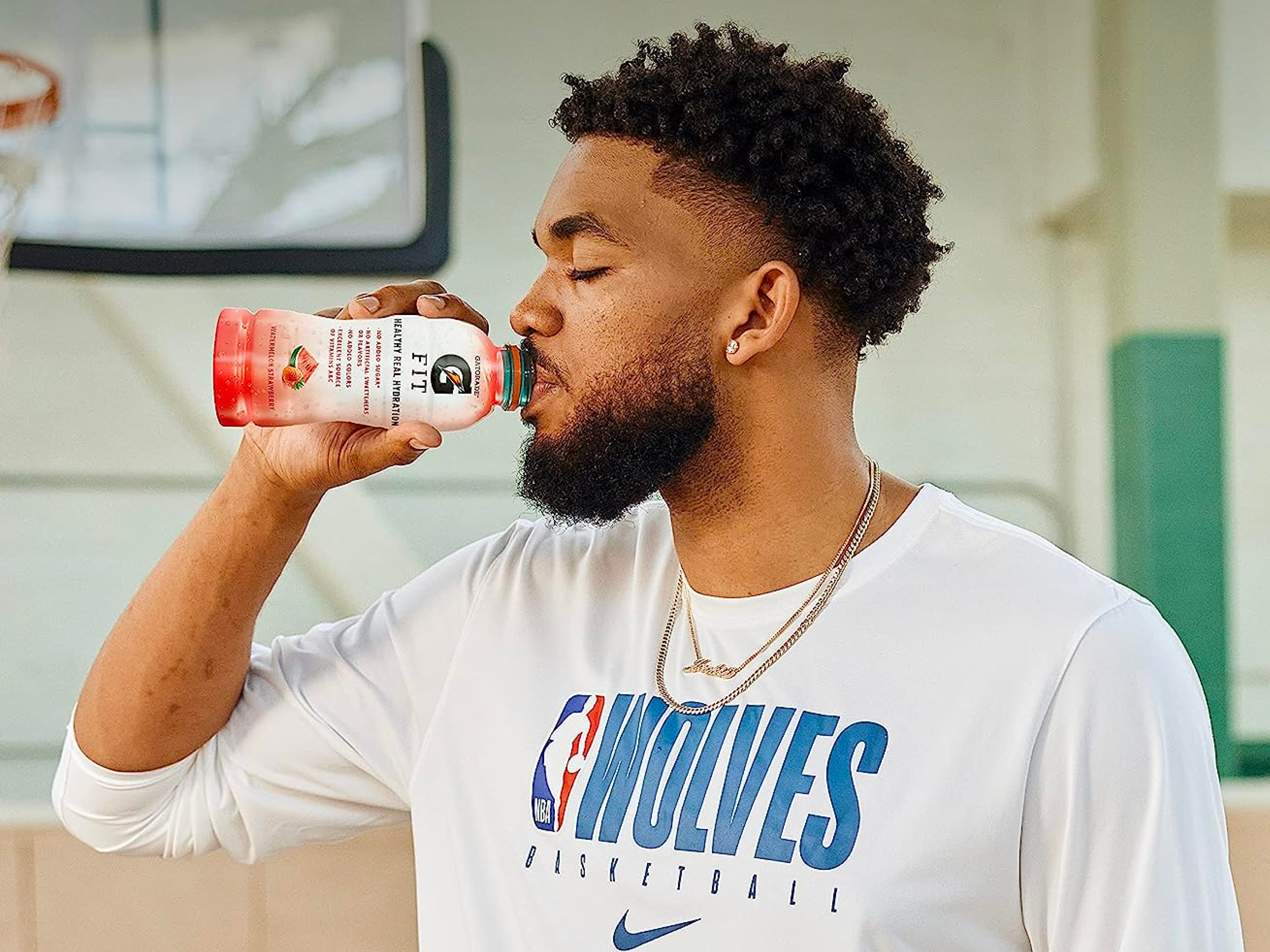 Athlete drinking Gatorade Fit